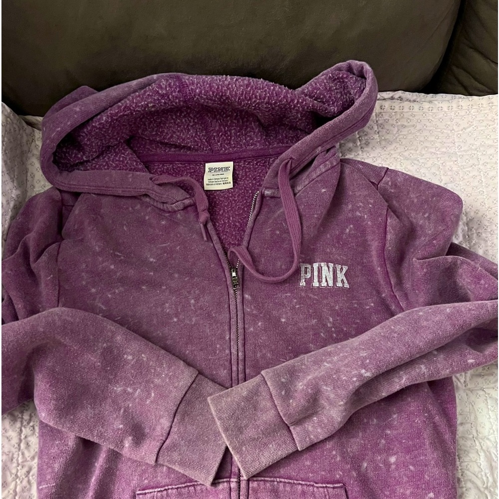 Victoria Secret’s PINK zip up